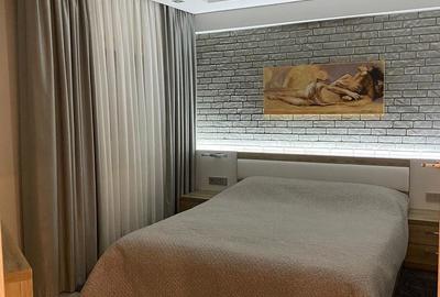 Apartament cu 2 camere decomandat în Take Ionescu