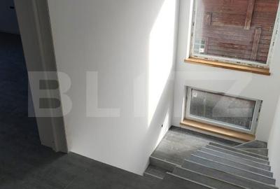 Casă cu 5 camere cu Teren 295 Mp în Jucu - 3