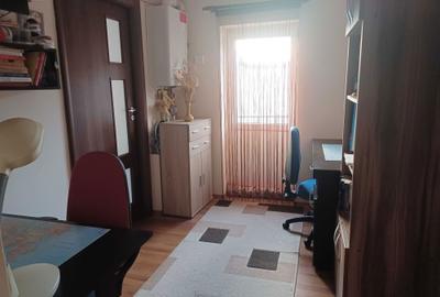 Casă cu 3 camere cu Teren 280 Mp în Răzvad - 2