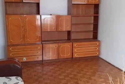 Centru, Str 9 Mai - Precista, Apartament cu 3 camere semidecomandat - 2
