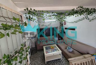 Apartament cu 5 camere decomandat în Romană