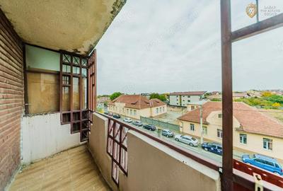 Apartament cu 3 camere decomandat, mobilat în Alfa - 10