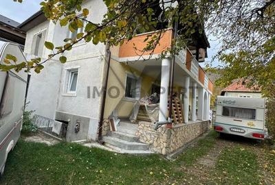 Casă cu 5 camere cu Canalizare în Baciu - 4