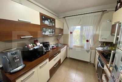 Apartament cu 3 camere, 81 mp, decomandat zona Bradet - 17