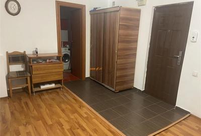 Garsoniera de , zona Spitalul Judetean Focsani , 28 mp , de - 1