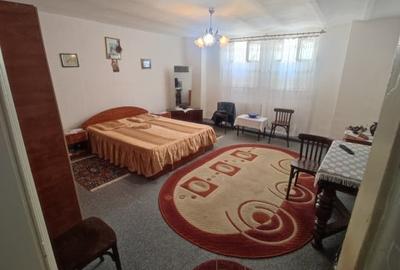 Vanzare 4 camere in vila Dacia - 8