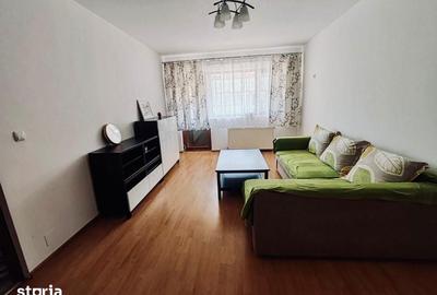 Apartament cu 2 camere decomandat în Apărătorii Patriei
