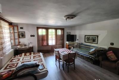 Casă cu 5 camere cu Teren 226 Mp în Sovata - 9