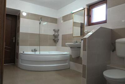 Casă cu 5 camere cu Teren 348 Mp în Viforâta - 9