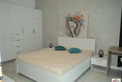 Apartament cu 2 camere semidecomandat, mobilat în Magheru - 1