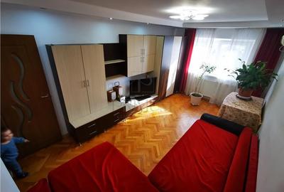 Aradului - 2 Camere - Decomandat - Centrala termica proprie - 8