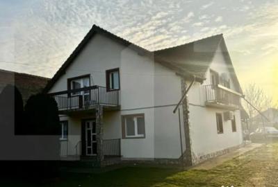 Casă cu 7 camere cu Teren 938 Mp în Peciu Nou - 5