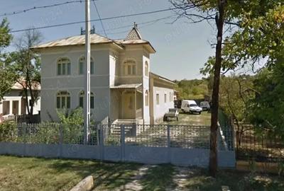 Casă cu 6 camere în Diculești - 7