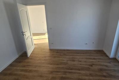 Duplex cu 4 camere cu Canalizare în Ipotești - 4
