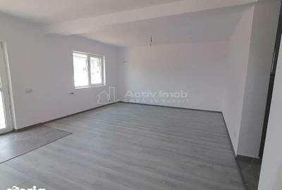 Casă cu 5 camere cu Canalizare în Rahova - 12