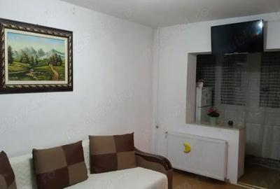 Inchiriez garsoniera arad - 2
