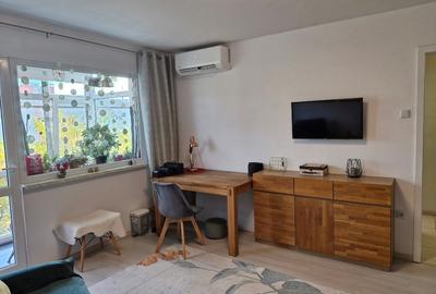 Apartament cu 2 camere semidecomandat în Podu Roș - 2