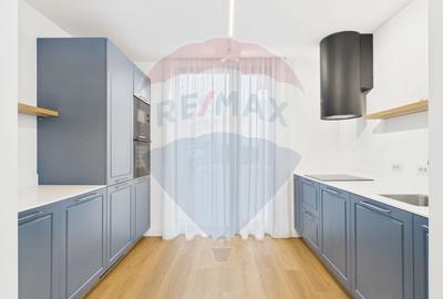 Vila luminoasa cu 4 camere si panouri solare in Amber FOREST Tunari - 7