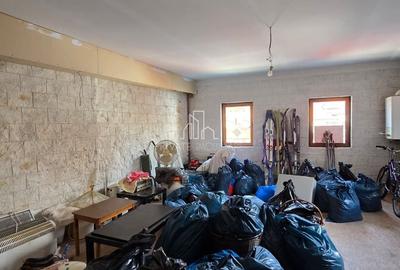 Casă individuală cu 13 camere cu Canalizare în Central - 14