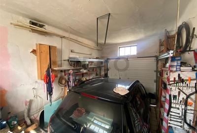 Casă cu 3 camere cu Teren 85 Mp în Central - 2