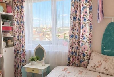 Apartament cu 3 camere decomandat în Valea Adâncă - 1