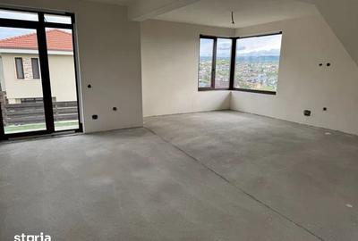 Casă cu 4 camere cu Teren 350 Mp în Central