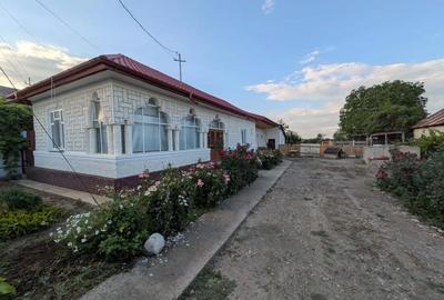 Casă cu 4 camere în Țifești - 8