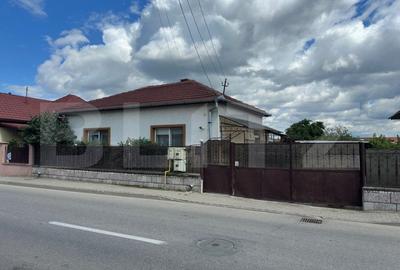 Casa individuala de vanzare, in centru, cu 1050 mp teren - 1