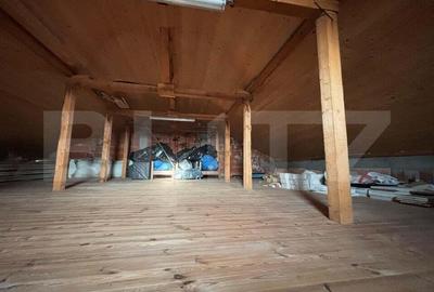 Casă cu 5 camere cu Teren 2300 Mp în Aninoasa - 1