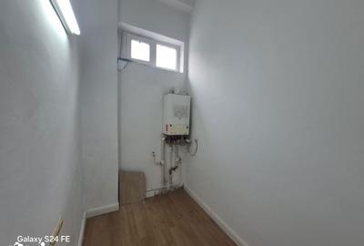 Spațiu comercial, de 100 mp, în Central - 18