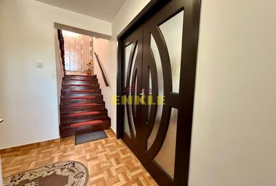 Casă individuală cu 4 camere cu Teren 1800 Mp în Periferie - 1