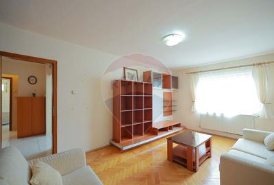 Apartament cu 2 camere decomandat în Nufărul