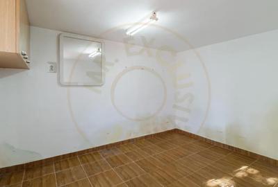 Casă cu 3 camere cu Canalizare în Central - 2