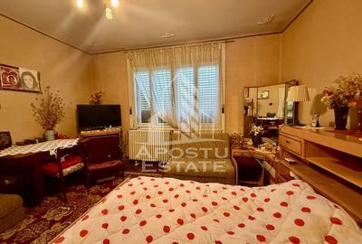 Apartament cu 4 camere semidecomandat, mobilat în Crișan - 13