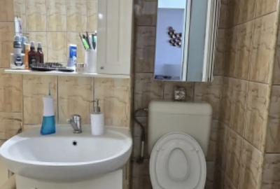 Apartament cu 3 camere semidecomandat, mobilat în Malu Roșu - 10