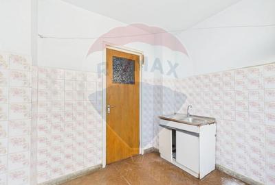 Apartament cu 3 camere semidecomandat în Colentina - 4