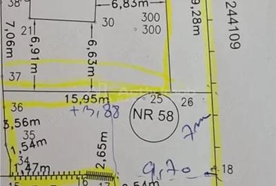 Teren construibil P+2, POT = 35% ,461 mp - zona centrala - 2