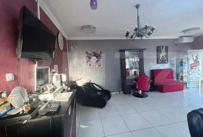 Spatiu comercial, 150 mp, salon de infrumusetare complet echipat - 2