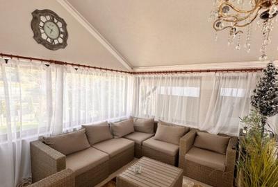 Casa impunatoare de lux ultra dotata ?i mobilata - - 13