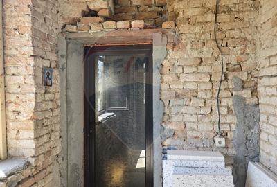 Casa / Vila cu 3 camere de vanzare - 19