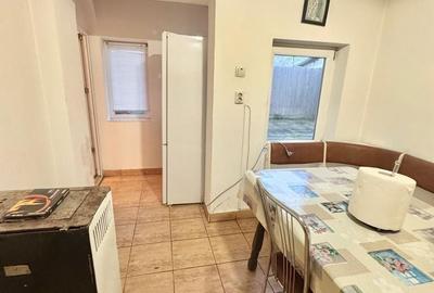 Casă cu 4 camere în Uiești - 11