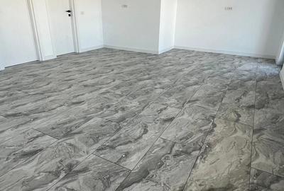 Spațiu comercial, de 50 mp, în Central - 3