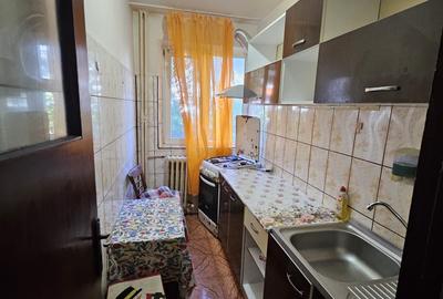 Apartament cu 2 camere nedecomandat, mobilat în Km 4-5 - 4