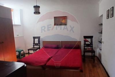 Apartament 4 camere de vanzare Calea Domneasca Scoala 2 - 8