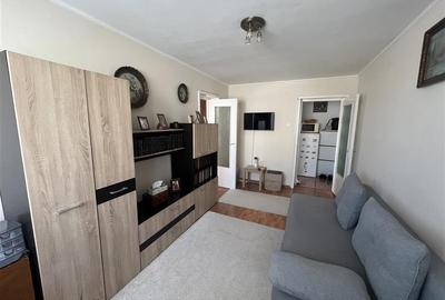 Apartament cu 2 camere semidecomandat în Valenta - 4