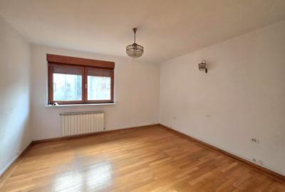 Casă individuală cu 9 camere cu Canalizare în Dorobanți - 3