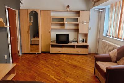 Bd. Unirii, bloc stradal, garsoniera mobilata si utulata - 9