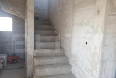 Casă cu 4 camere cu Canalizare în Stupini - 3