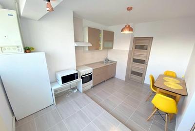 Apartament cu 3 camere decomandat, mobilat în Central - 9
