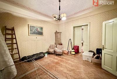 COMISION 0% Apartament cu 4 camere in cladire istorica - Piata Maria - 13